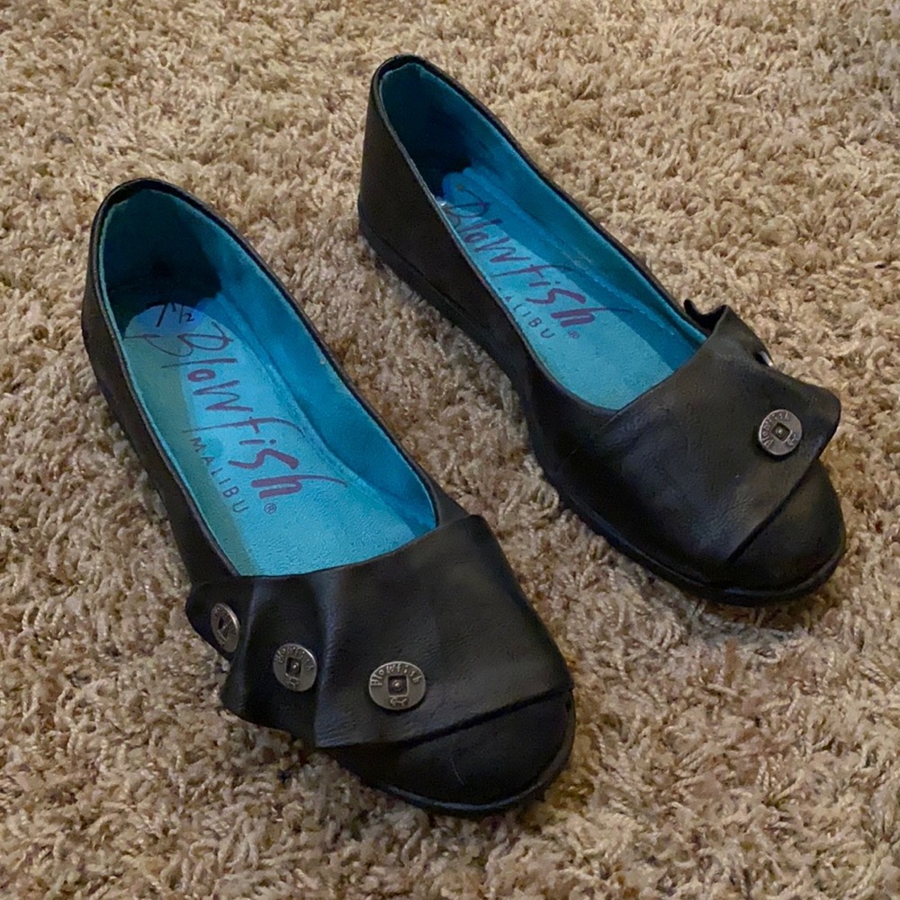 Black flats